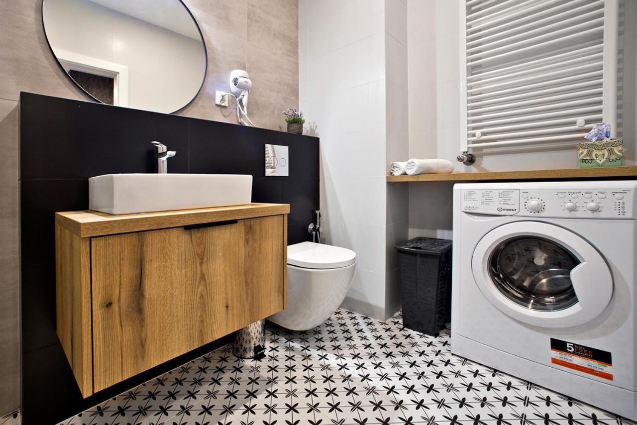 Komputerowa P&O Serviced Apartments Warszawa Zewnętrze zdjęcie